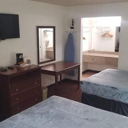 Hotel 2 Queen Beds Hotel Room 222 Wi-Fi Hot Tub Booking Stillwater Dış mekan fotoğraf
