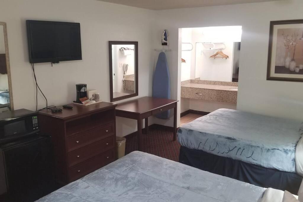Hotel 2 Queen Beds Hotel Room 222 Wi-Fi Hot Tub Booking Stillwater Dış mekan fotoğraf